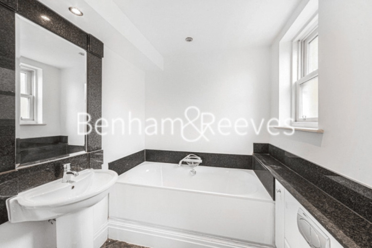 3  bedrooms flat to rent in Imperial Crescent, Imperial Wharf, SW6-image 4