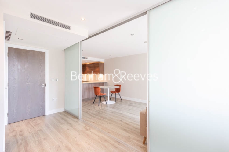 Studio flat to rent in Townmead Road, Fulham, SW6-image 11