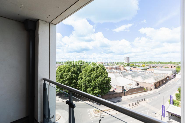 1 bedroom flat to rent in Townmead Road, Imperial Wharf, SW6-image 5