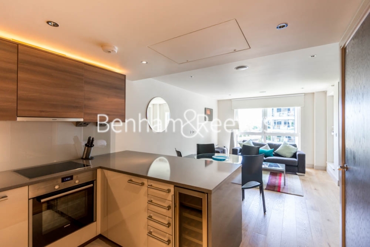 Studio flat to rent in Townmead Road, Fulham, SW6-image 2