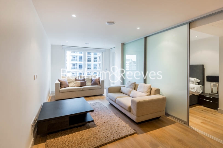 Studio flat to rent in Townmead Road, Imperial Wharf, SW6-image 2