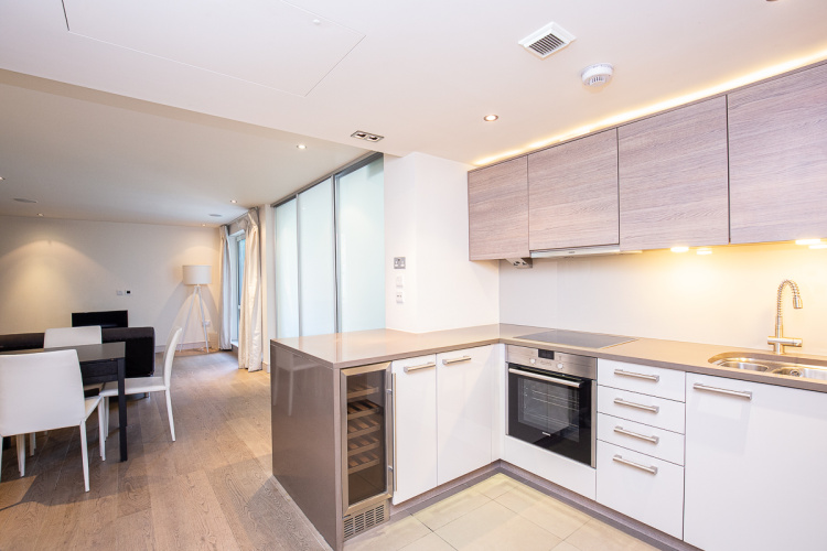 Studio flat to rent in Park Street, Fulham, SW6-image 2