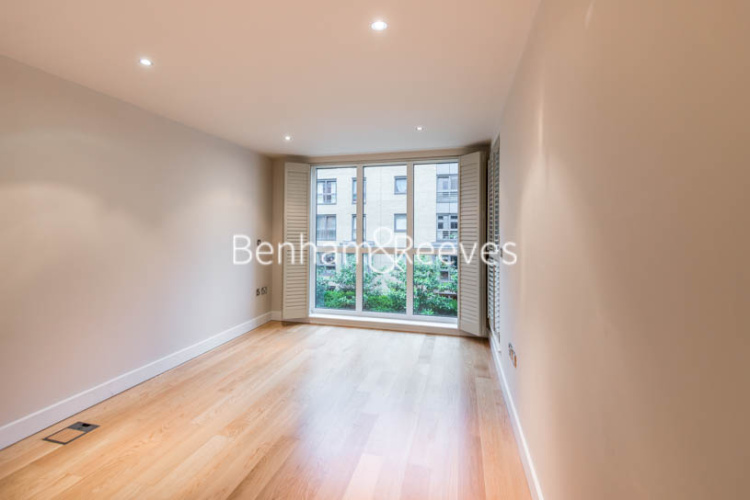 2 bedrooms flat to rent in Lensbury Avenue, Fulham, SW6-image 7