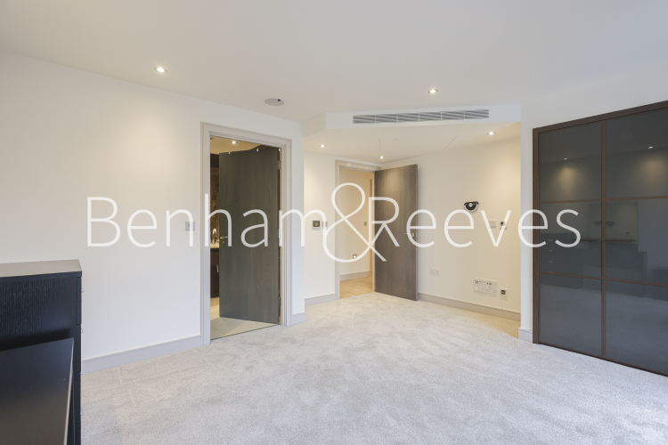 3 bedrooms flat to rent in Park Street, Fulham, SW6-image 17