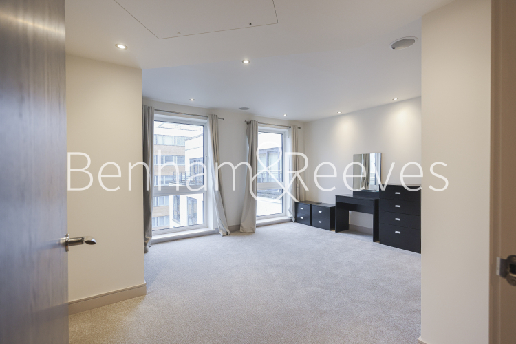 3  bedrooms flat to rent in Park Street, Fulham, SW6-image 19