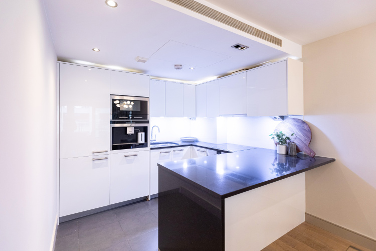 2  bedrooms flat to rent in Park Street, Fulham, SW6-image 2