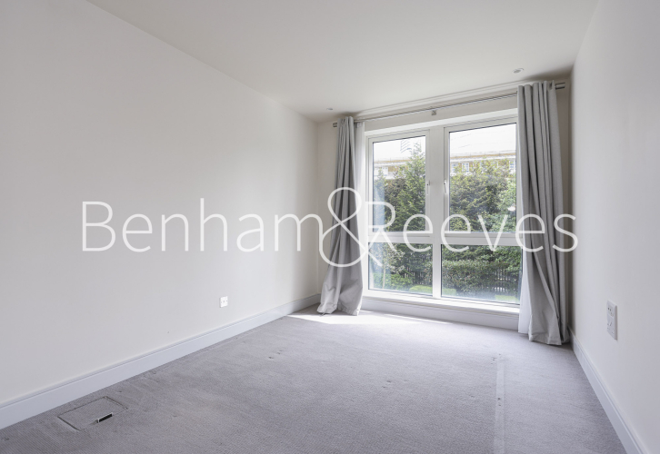 2 bedrooms flat to rent in Park Street, Fulham, SW6-image 3