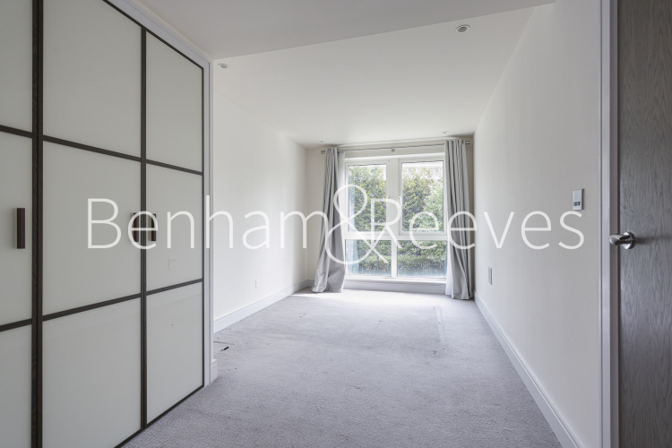 2 bedrooms flat to rent in Park Street, Fulham, SW6-image 13