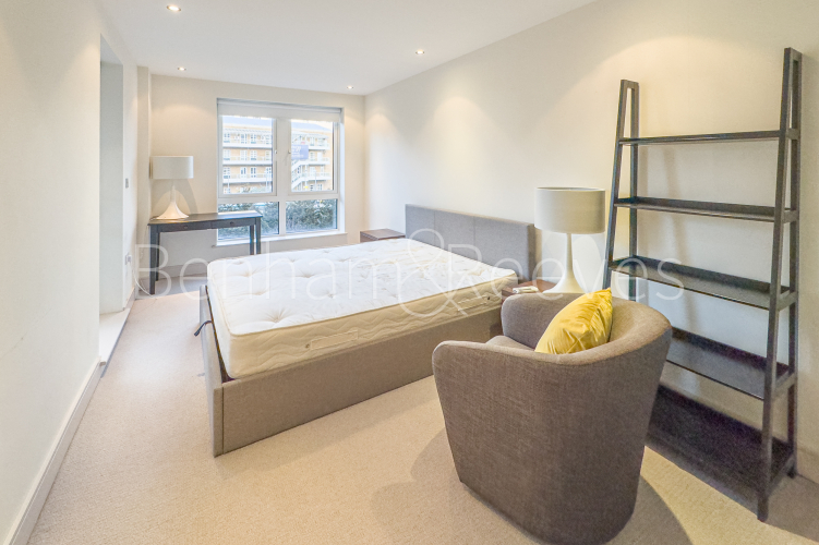 1 bedroom flat to rent in Chelsea Creek, Park Street, SW6-image 8