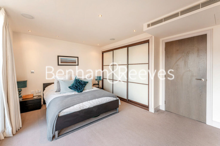 3  bedrooms flat to rent in Doulton House, Chelsea Creek, SW6-image 10