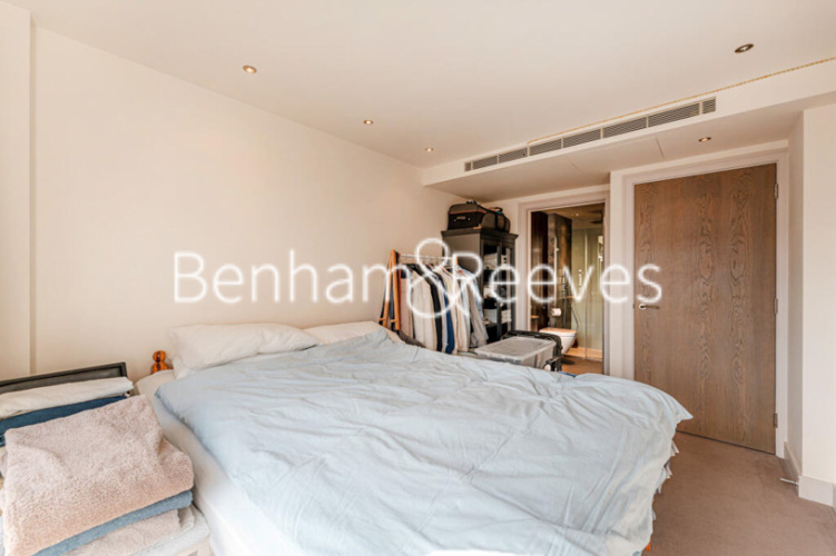 3  bedrooms flat to rent in Doulton House, Chelsea Creek, SW6-image 12