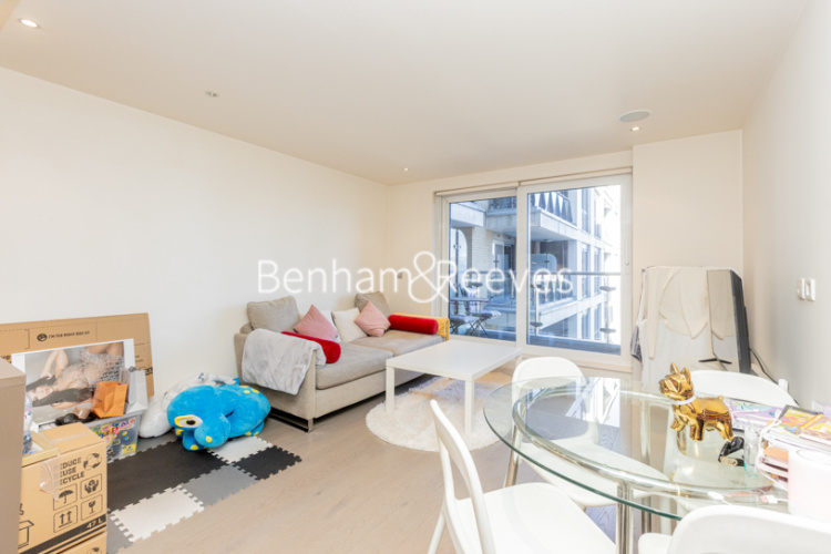 1 bedroom flat to rent in Townmead Road, Imperial Wharf, SW6-image 1