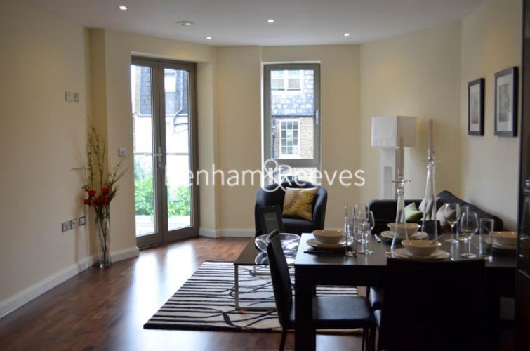 1  bedroom flat to rent in Vanston Place, Imperial Wharf, SW6-image 1