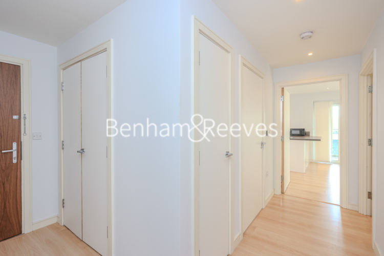 1 bedroom flat to rent in Enterprise Way, Wandsworth, SW18-image 10