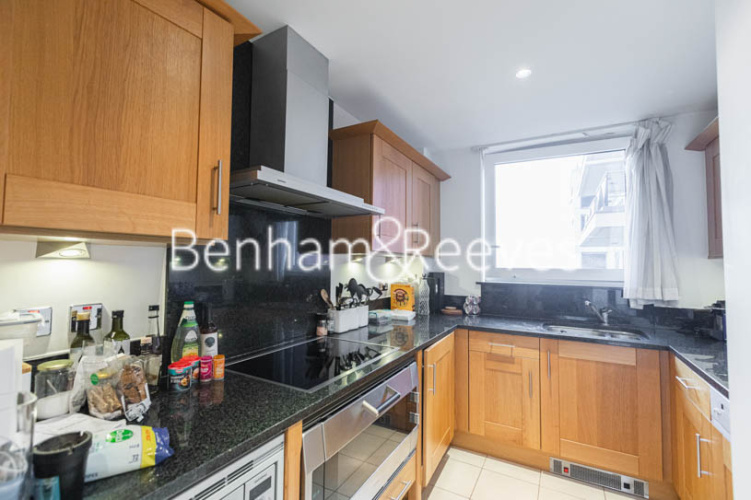 2  bedrooms flat to rent in Harbour Reach, Imperial Wharf, SW6-image 2
