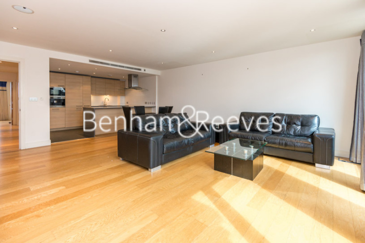 3  bedrooms flat to rent in Mahogany House, Imperial Wharf, SW6-image 1