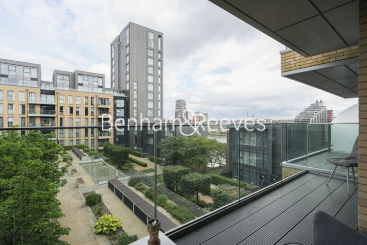 4  bedrooms flat to rent in Central Avenue, Fulham, SW6-image 10