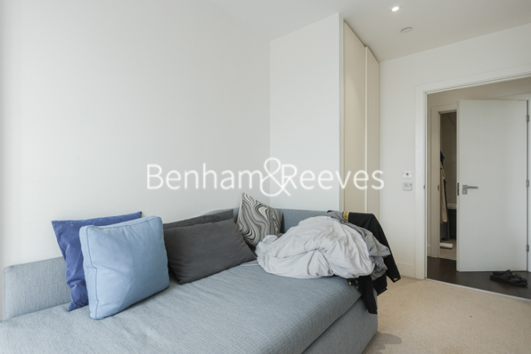 4  bedrooms flat to rent in Central Avenue, Fulham, SW6-image 11