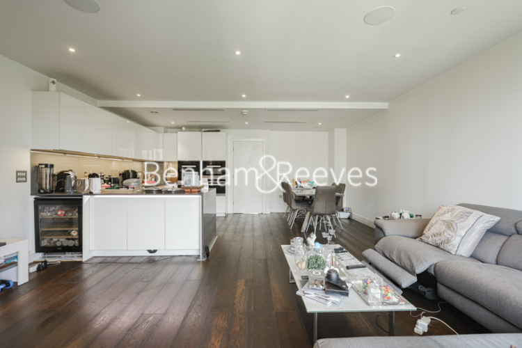 4  bedrooms flat to rent in Central Avenue, Fulham, SW6-image 12