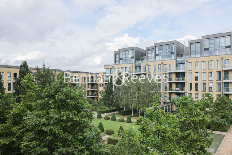 4  bedrooms flat to rent in Central Avenue, Fulham, SW6-image 26