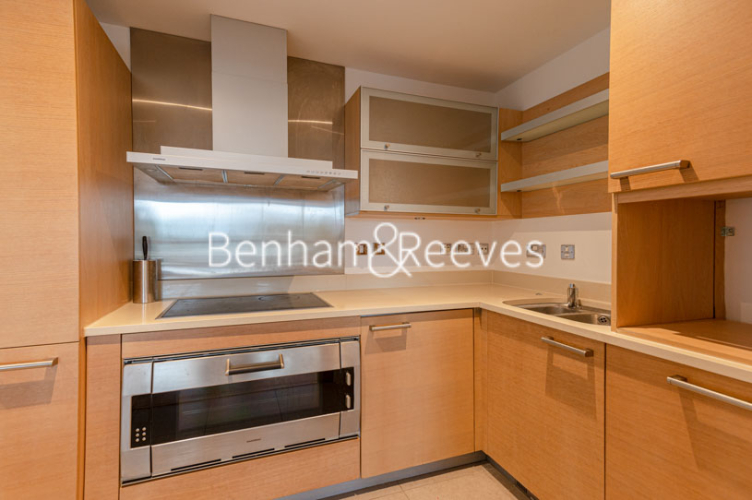 2 bedrooms flat to rent in Fountain House, The Boulevard, SW6-image 2