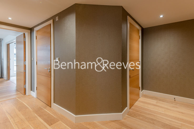 2 bedrooms flat to rent in Fountain House, The Boulevard, SW6-image 10