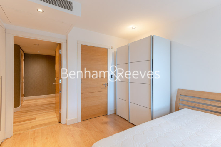 2 bedrooms flat to rent in Fountain House, The Boulevard, SW6-image 13