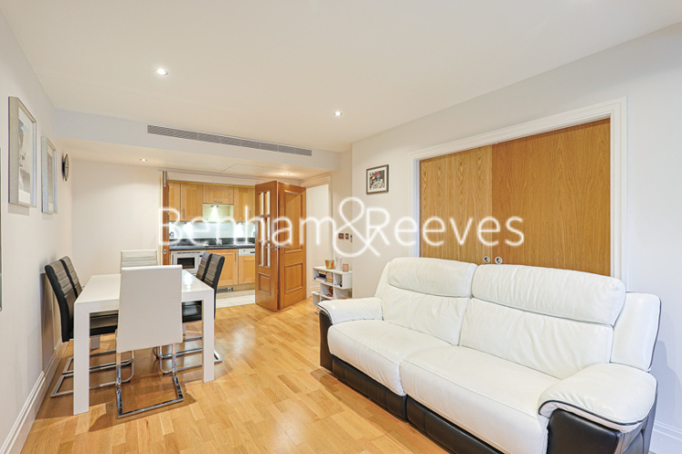 2  bedrooms flat to rent in Harbour Reach, Imperial Wharf, SW6-image 1