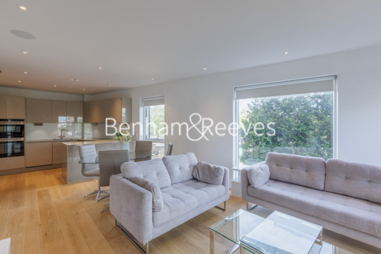 2  bedrooms flat to rent in Thurstan Street, Fulham, SW6-image 1