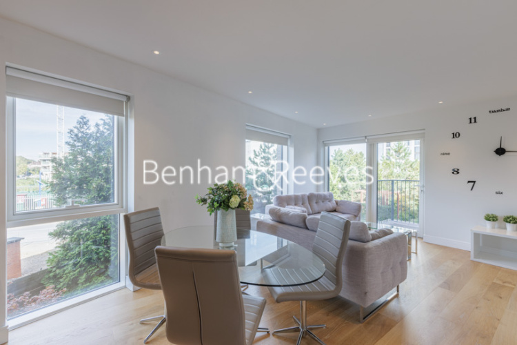 2 bedrooms flat to rent in Thurstan Street, Fulham, SW6-image 3