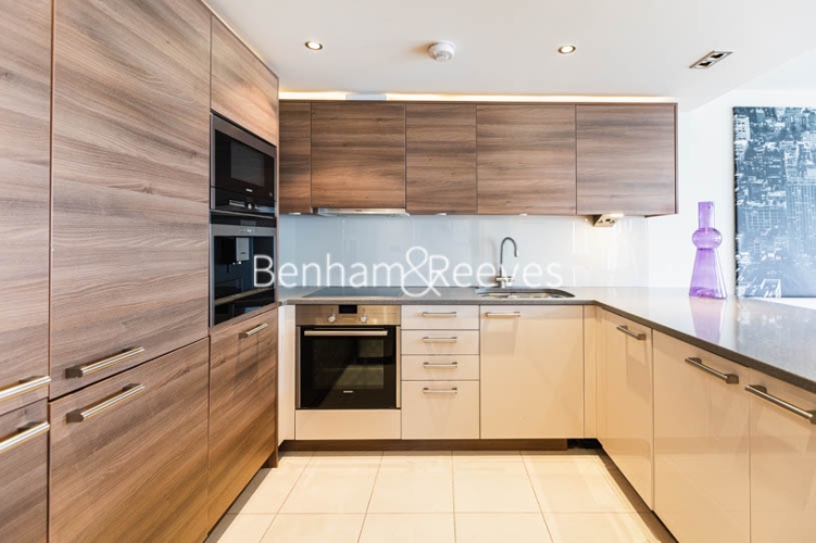 3 bedrooms flat to rent in Park Street, Imperial Wharf, SW6-image 2