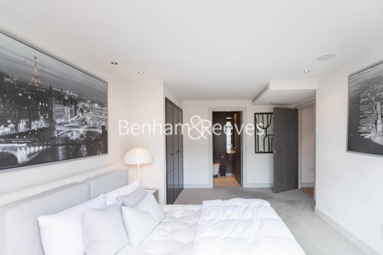 3  bedrooms flat to rent in Park Street, Imperial Wharf, SW6-image 3