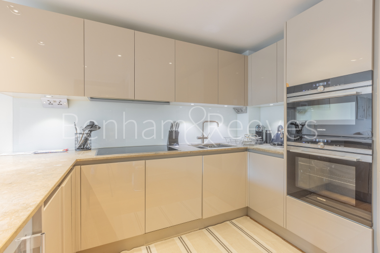 1  bedroom flat to rent in Thurstan Street, Imperial Wharf, SW6-image 2