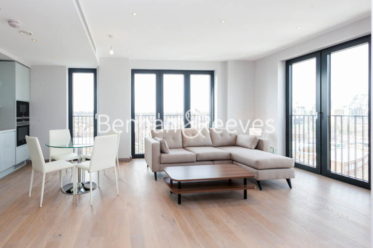 3  bedrooms flat to rent in Cummings House, Wandsworth, SW18-image 1