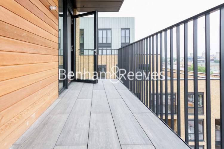 3  bedrooms flat to rent in Ram Quarter, Wandsworth, SW18-image 5