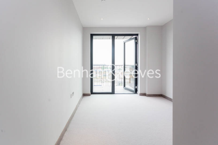 3  bedrooms flat to rent in Ram Quarter, Wandsworth, SW18-image 17