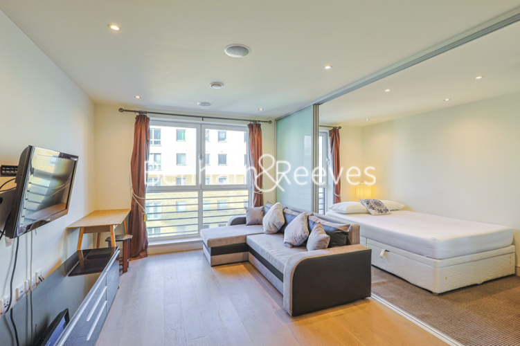 Studio flat to rent in Townmead Road, Imperial Wharf, SW6-image 6