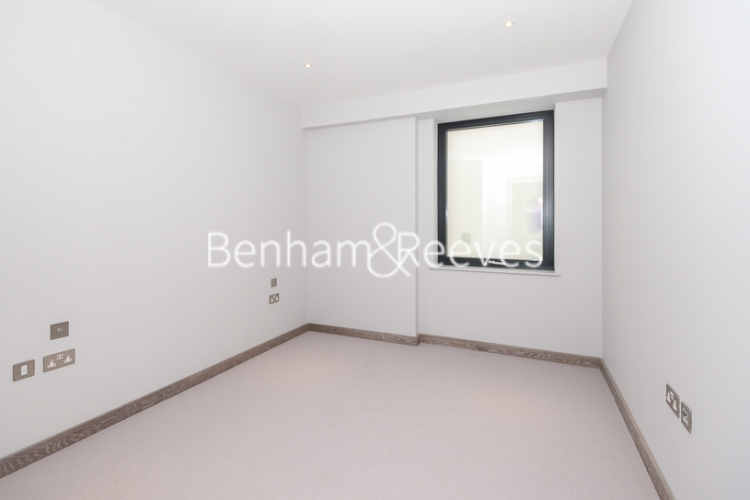 3  bedrooms flat to rent in Wandsworth, Imperial Wharf, SW18-image 13