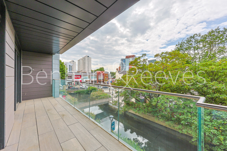 3  bedrooms flat to rent in Wandsworth, Imperial Wharf, SW18-image 18
