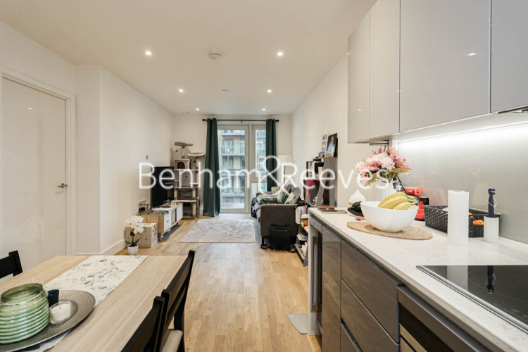 1  bedroom flat to rent in Discovery House, Juniper Drive, SW18-image 11