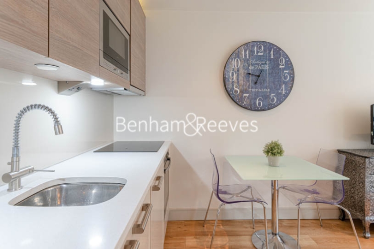 Studio flat to rent in Park Street, Chelsea, SW6-image 10