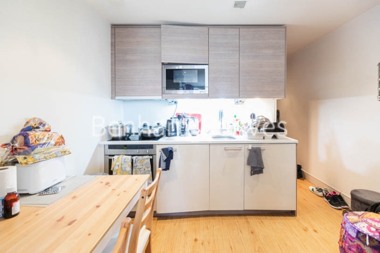 Studio flat to rent in Octavia House, Fulham, SW6-image 7