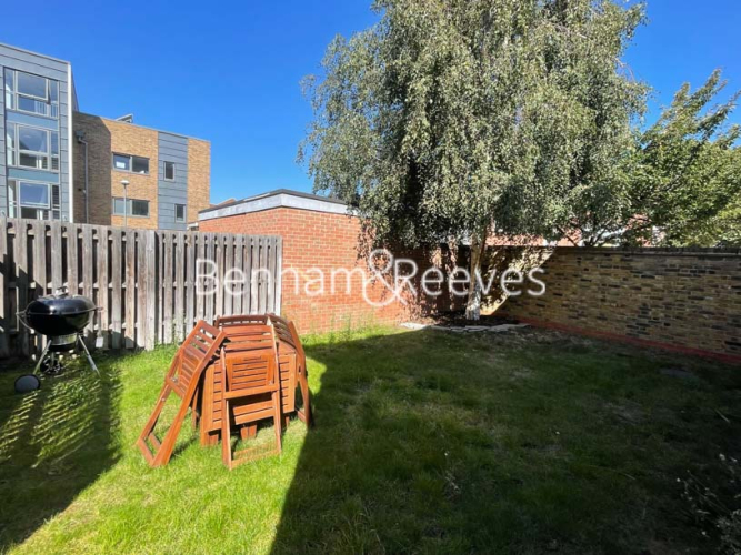 3  bedrooms flat to rent in Bagleys Lane, Imperial Wharf, SW6-image 6