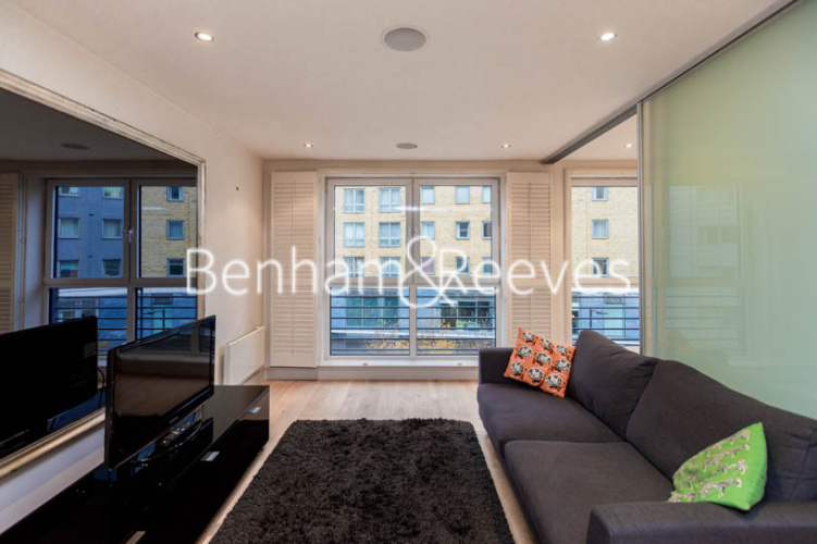 Studio flat to rent in Octavia House, Fulham, SW6-image 1