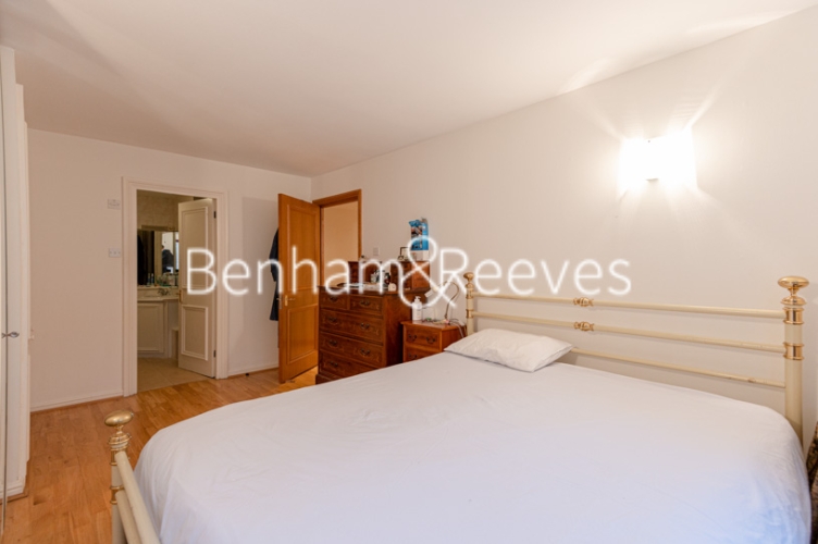 2 bedrooms flat to rent in William Morris Way, Fulham, SW6-image 3