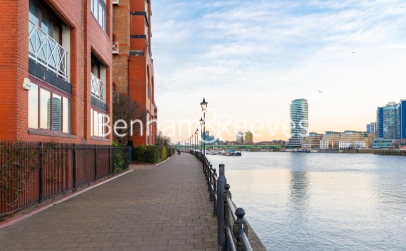 2 bedrooms flat to rent in William Morris Way, Fulham, SW6-image 10