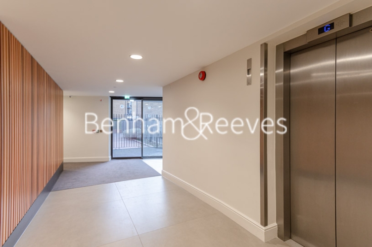 2 bedrooms flat to rent in William Morris Way, Fulham, SW6-image 13