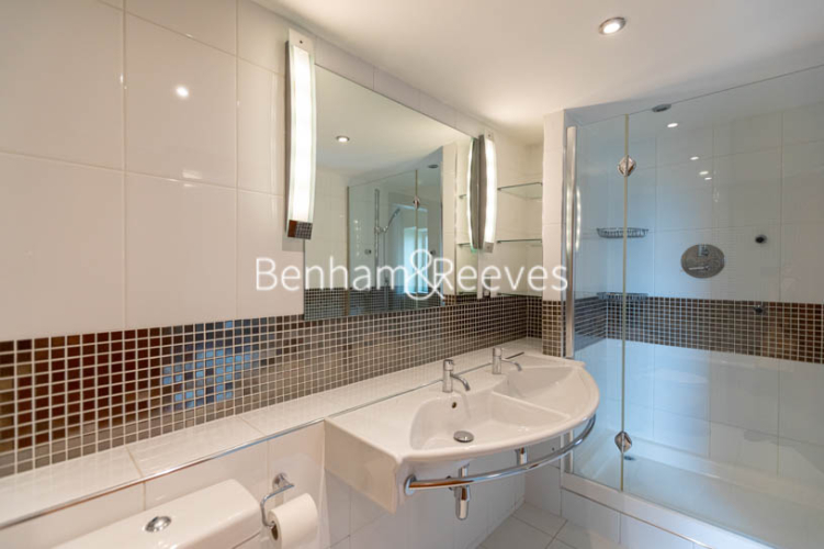 2 bedrooms flat to rent in Copthorne hotel, Fulham Road, SW6-image 15