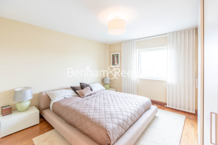 2 bedrooms flat to rent in Copthorne hotel, Fulham Road, SW6-image 19