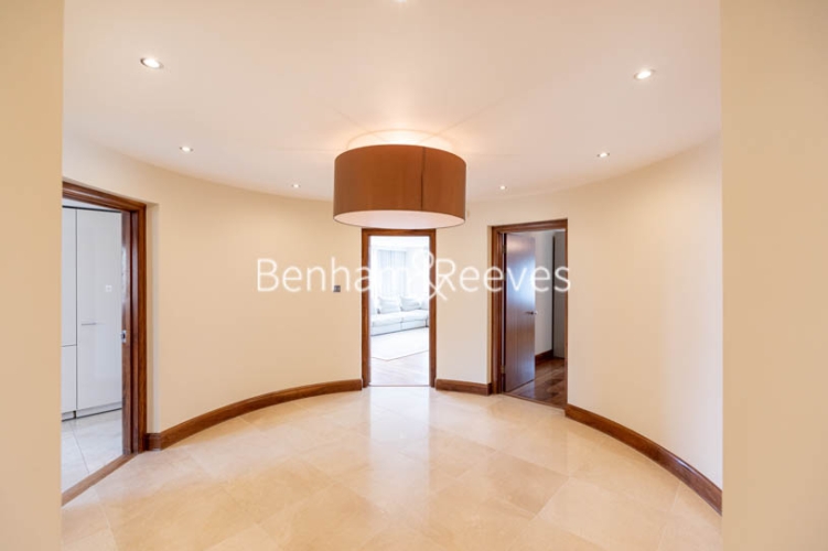 2  bedrooms flat to rent in Copthorne Hotel, Fulham Road, SW6-image 10